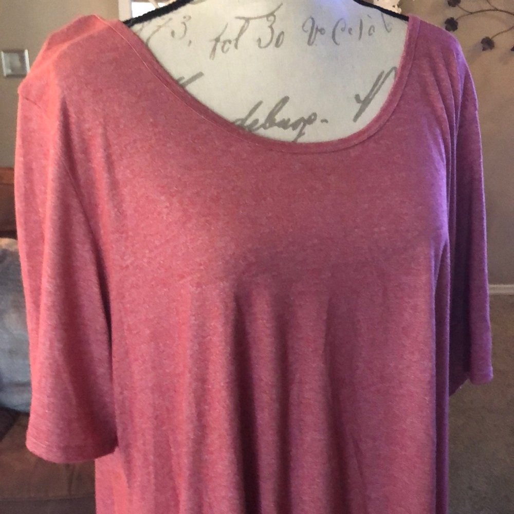 Lularoe perfect tee heathered red 2x. Super soft